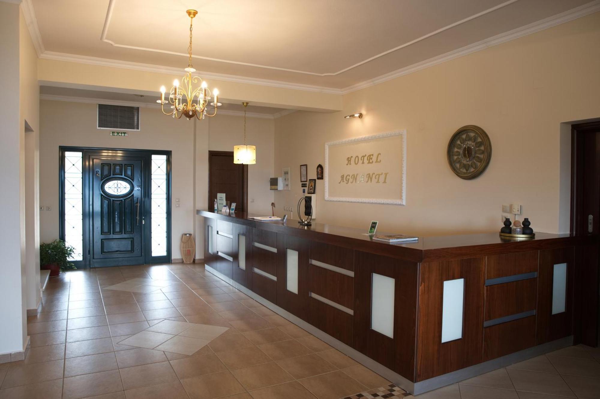 Hotel Agnanti Unique Hospitality 卡斯托里亚 外观 照片