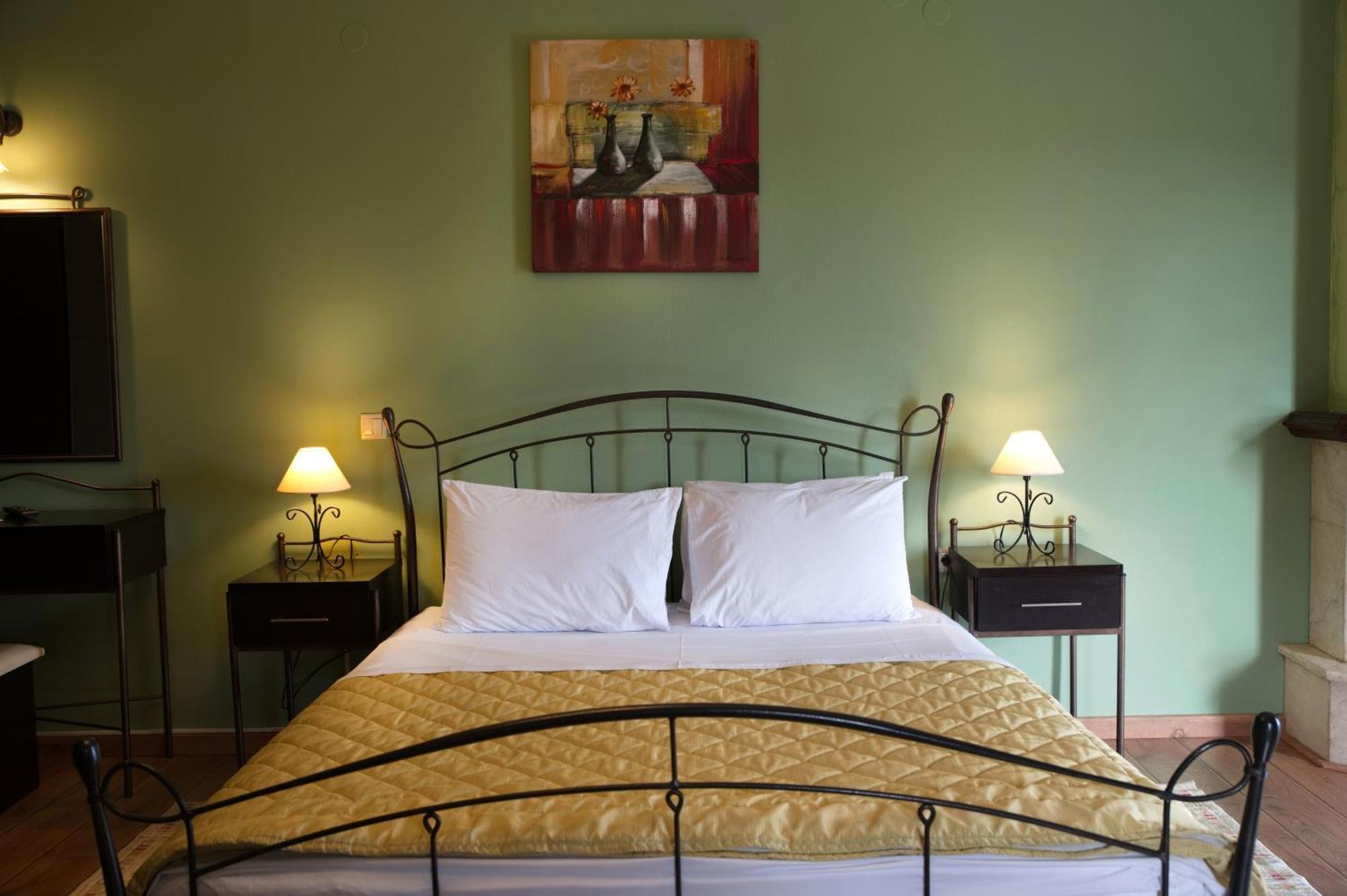 Hotel Agnanti Unique Hospitality 卡斯托里亚 外观 照片
