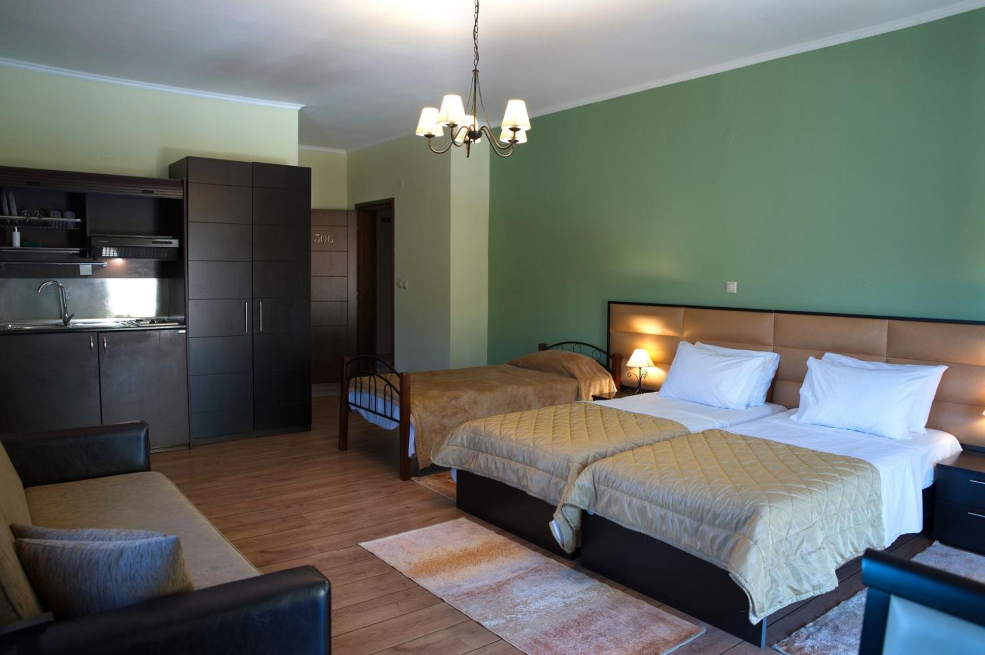 Hotel Agnanti Unique Hospitality 卡斯托里亚 外观 照片