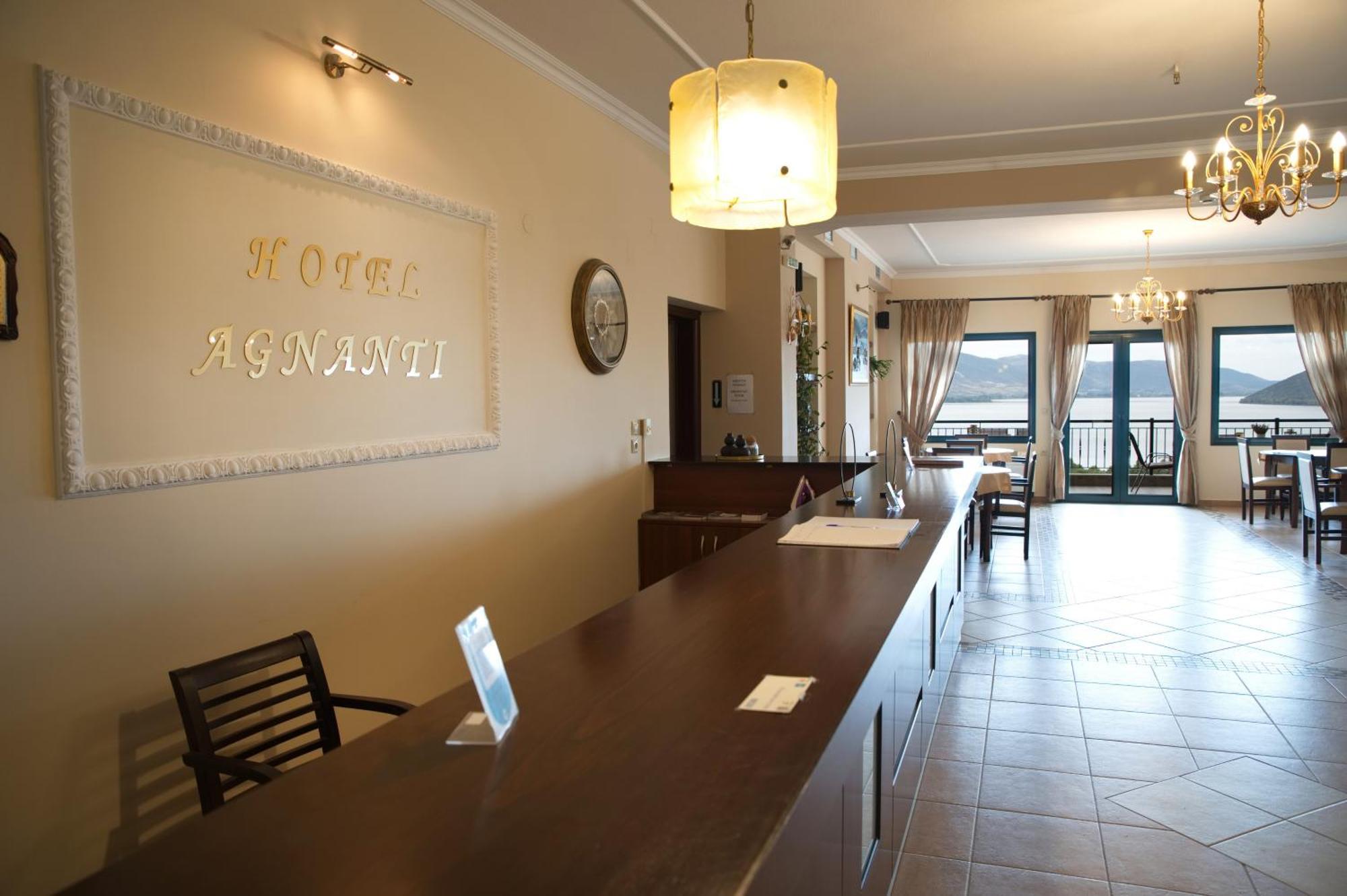 Hotel Agnanti Unique Hospitality 卡斯托里亚 外观 照片