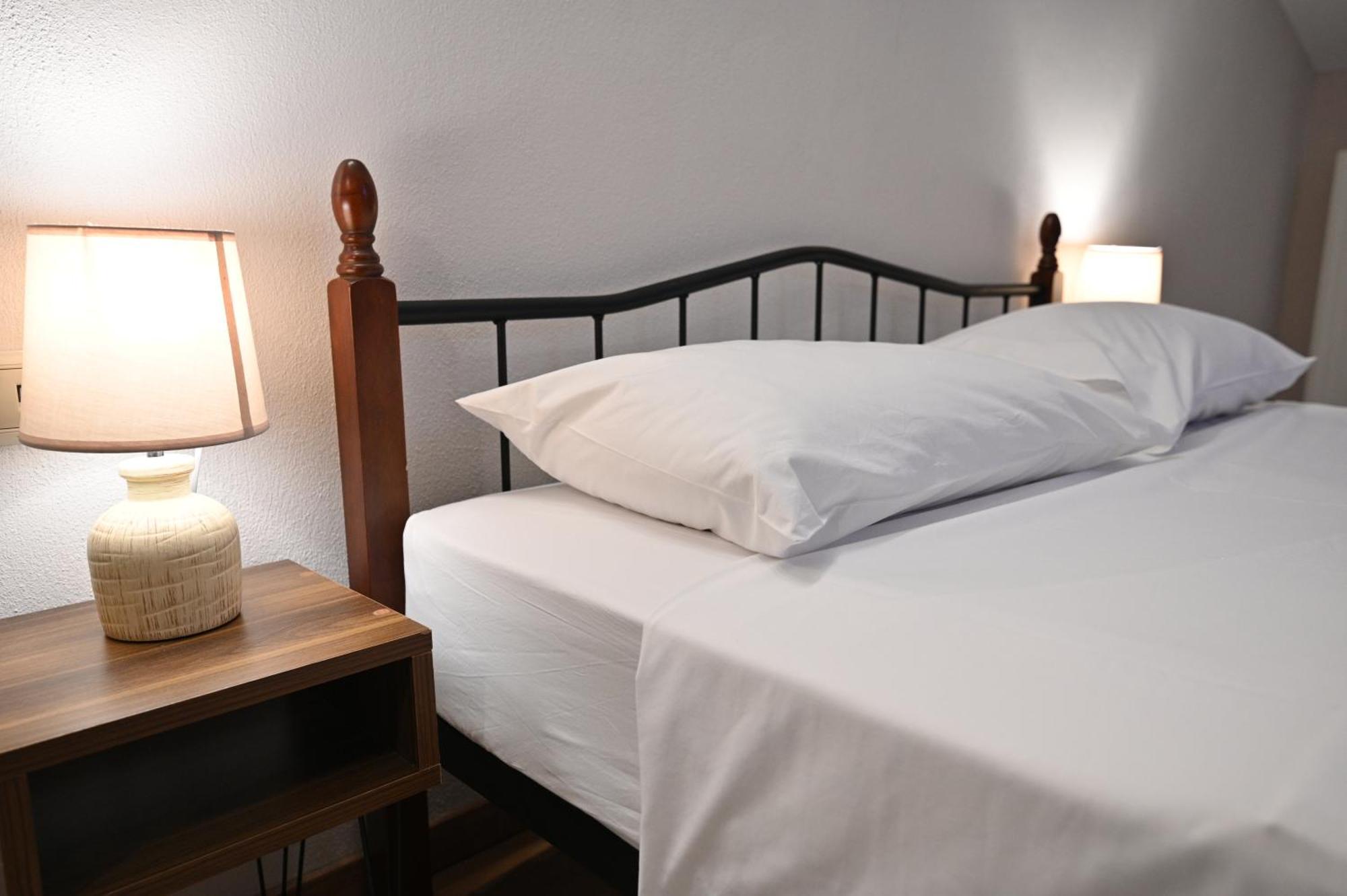 Hotel Agnanti Unique Hospitality 卡斯托里亚 外观 照片